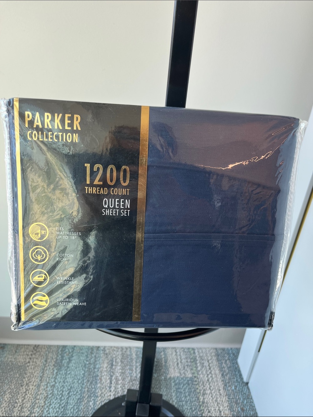 Parker Collection  1200 Tread Count Navy Queen Sheet Set Packaging